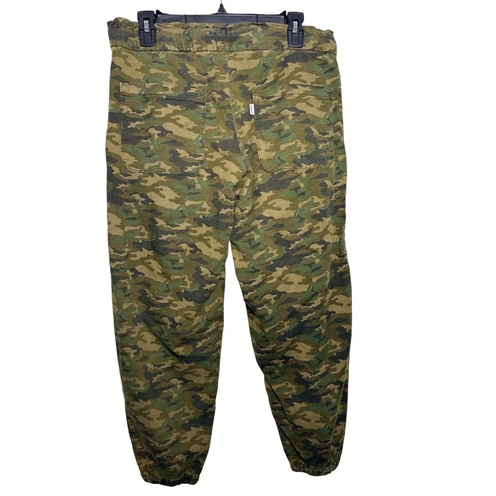 Levi's Joggers Men's Medium Green Camo Good Cropped Drawstring‎ A1953-0002